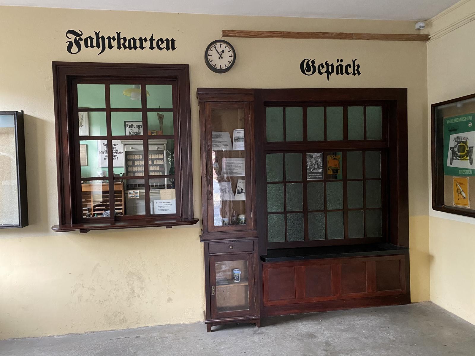 Fahrkarten Bahnhof Bertsdorf
